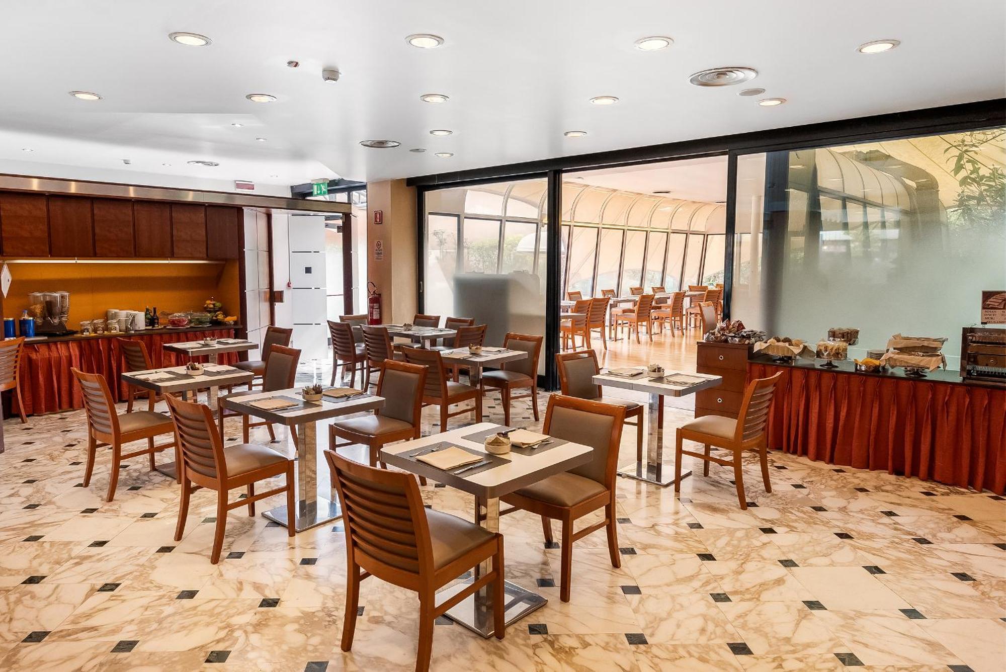 Abacus Hotel Sesto San Giovanni Buitenkant foto